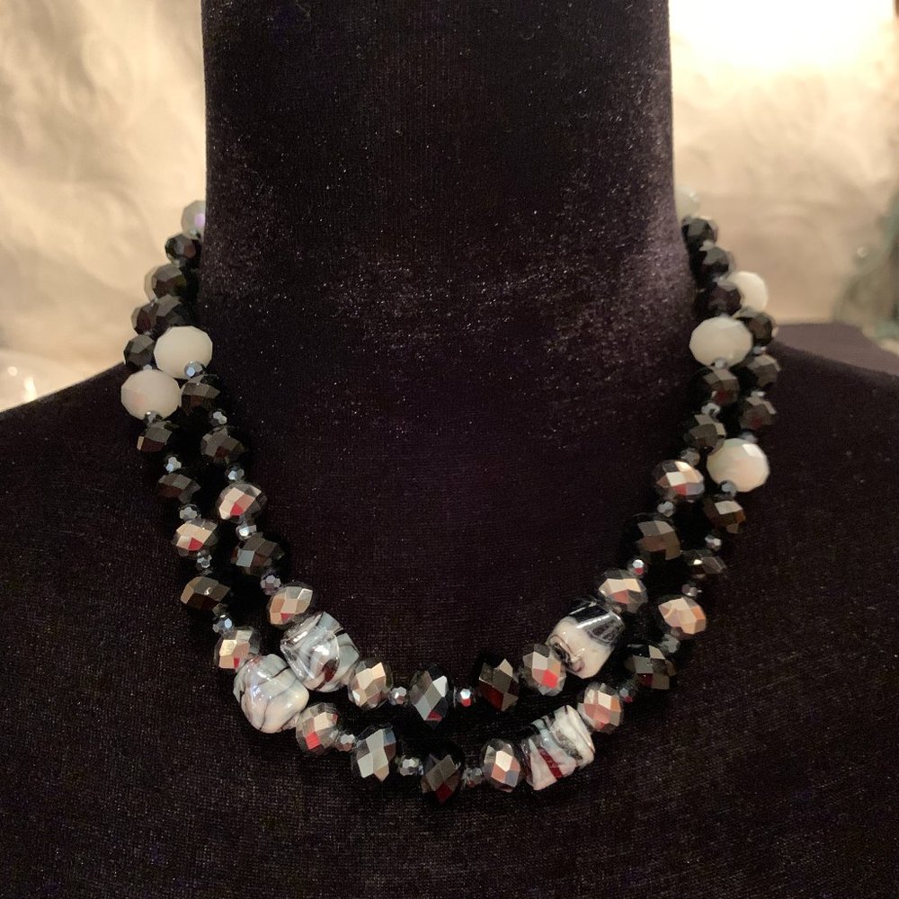 Stunning Vintage C.T.B Double Strand Bead Necklace